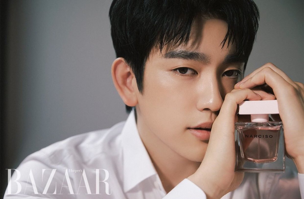 Fd3xzF0aIAE5LtL?format=jpg&name=large