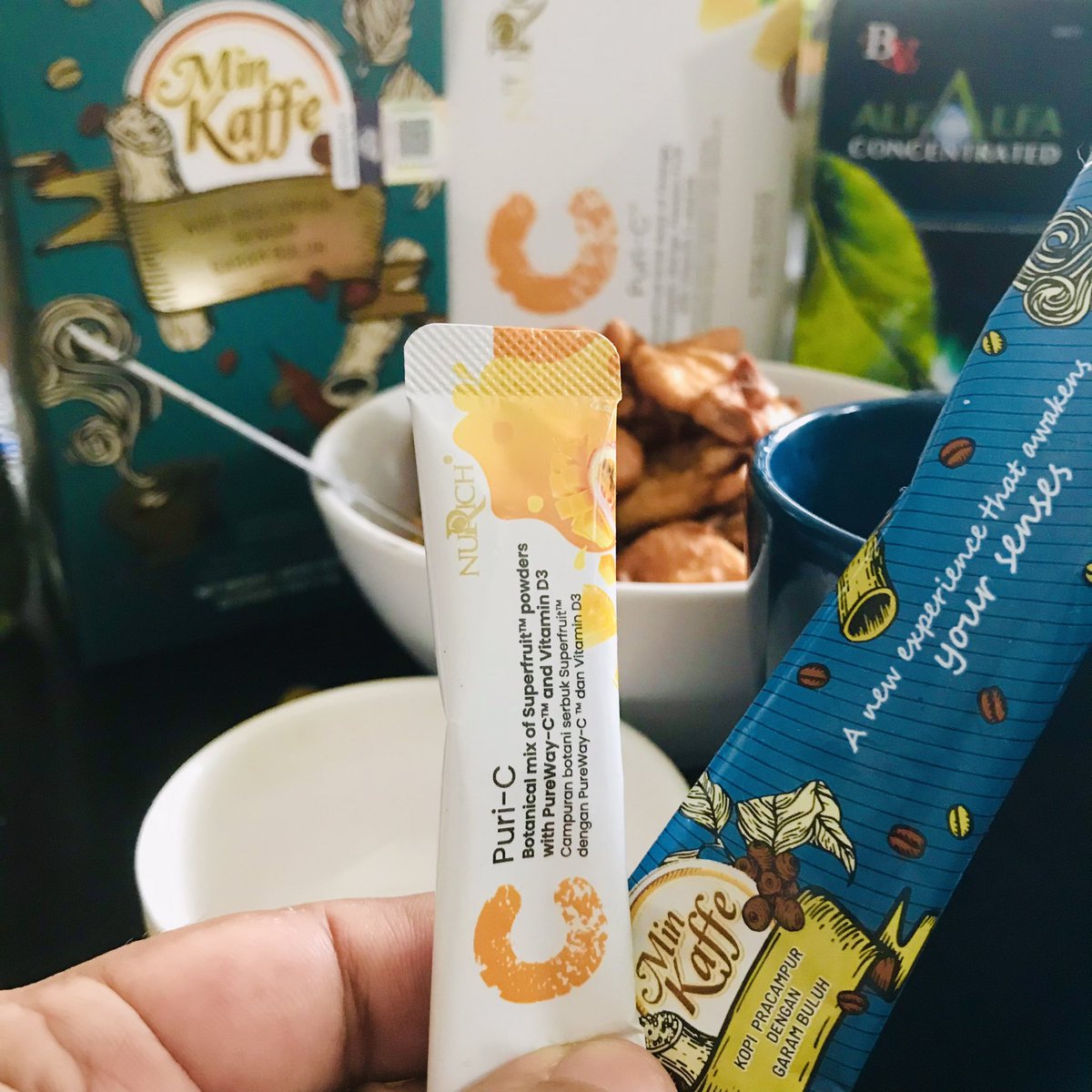 Azmi_Zahari_'s tweet photo. Bismillah…jemput minum,,,selesai Morning booster bersama Mentor😍🎉
.
Selamat menjemput rezeki👍
.
#Minkaffe #PuriC #Bvalfalfa https://t.co/f4IdLBcDu8