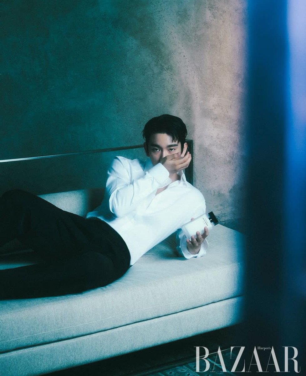 BAZAAR 2019 10Star Jinyoung カレンダー 写真集 金曜☆ロンドンハーツ