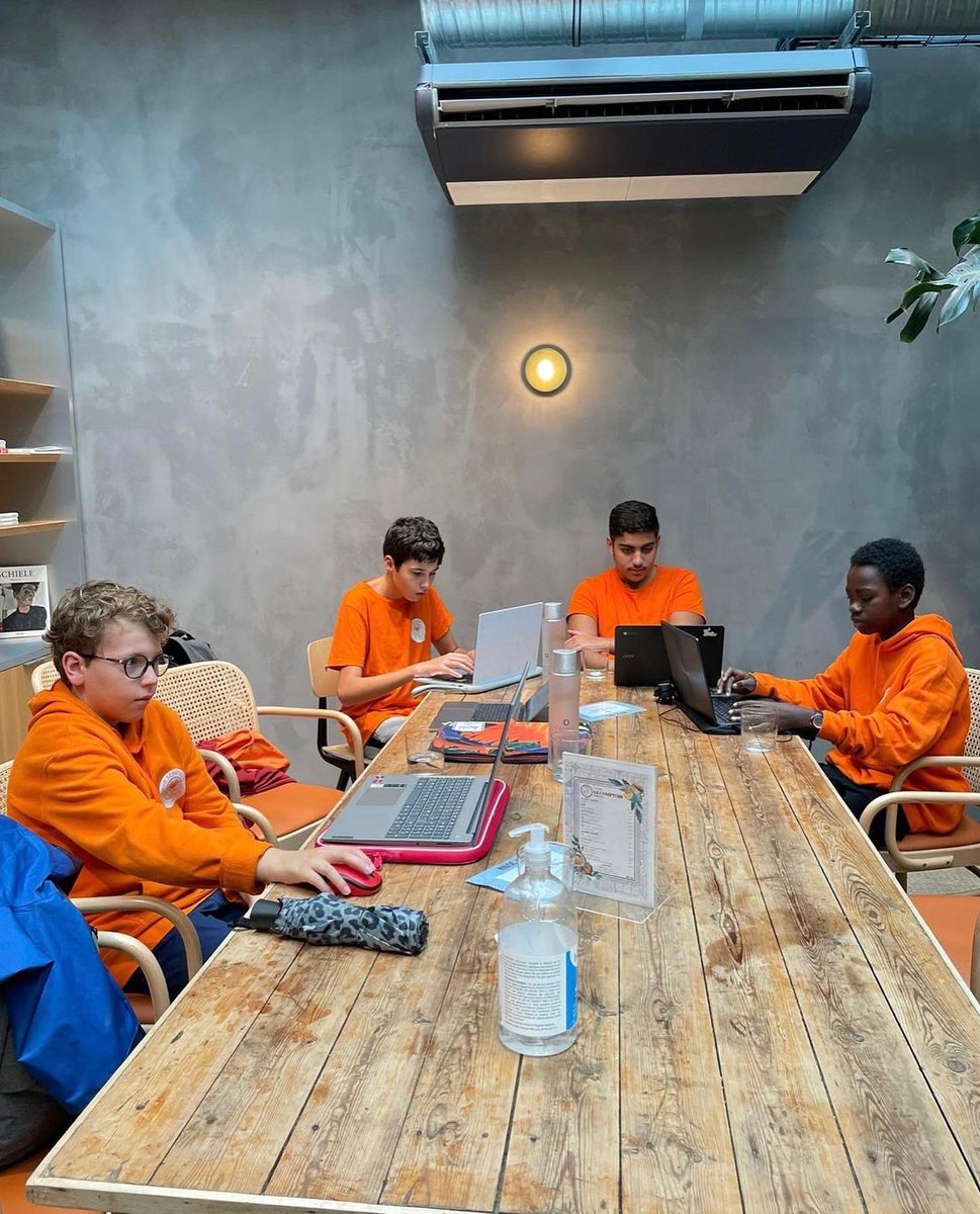 HubSchool21 tweet media