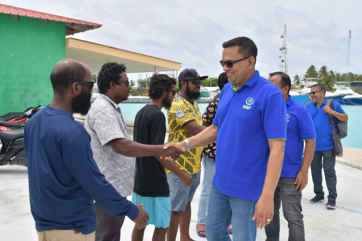 MNP_Secretariat's tweet photo. ޕާޓީގެ ރައީސް މުޙައްމަދު ނާޒިމް އަދި ޕާޓީގެ ޓީމު ލ. އަތޮޅަށް ކުރި ދަތުރު ނިންމަވާލައްވާ، ތ. ގުރައިދޫއަށް މިއަދު ވަނީ ވަޑައިގެންފައި
އެމްއެންޕީގެ ޓީމަށް މަރުޙަބާ ދެންނެވީ ތ. ގުރައިދޫ WDC ކެންޑިޑޭޓް ރަނިއްޔާ އަދި ގުރައިދޫގެ ކެމްޕޭން ޓީމް
#MNPTrips #MNPSouthCentralRegion #MNPThaa https://t.co/p5533yEwPj