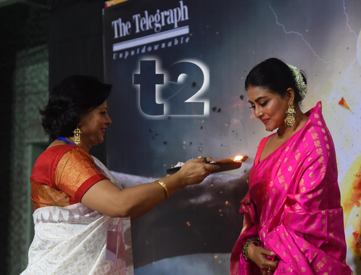 t2telegraph's tweet photo. The Telegraph Puja Premier League at 66 Pally captured the essence of a traditional Bengali festival, with Gargee Roychowdhury

https://t.co/LXCWNP2r0c

@GargiBolchhi https://t.co/5whW2wgelb