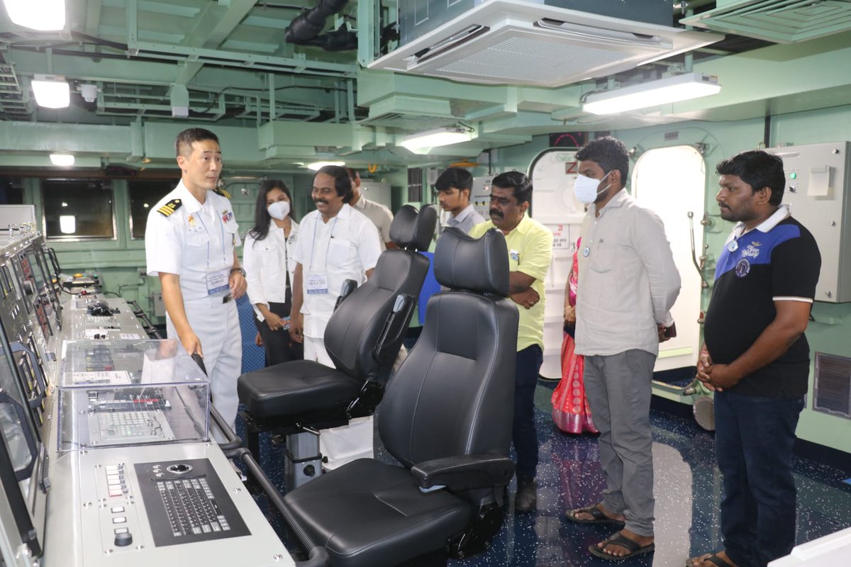 officeofMTR's tweet photo. Honourable IT &amp; DS Minister Thiru. T. @Manothangaraj today attended an event hosted by His Excellency Thiru Chang Jae-Bok, Ambassador of the Republic of Korea at Chennai Port. The event marked the welcoming reception for the Korean Navy Cruise Task Force. https://t.co/x9SGu1btek