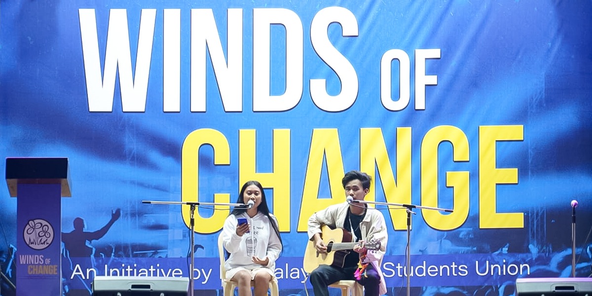 AITC4Meghalaya's tweet photo. Melodious start to #WindsOfChange - Day 2! 

Excited and large swathes of students from across the capital joined us for engaging activities. 

The singing competition has just began and students are eager to show their talent. 

Stay with us for more enriching moments! https://t.co/oqCbJeWLKq