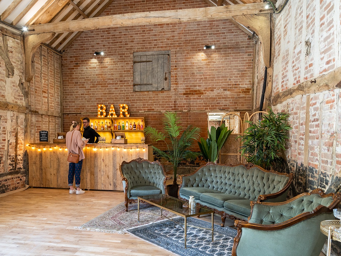 sancroftbarns's tweet photo. The Sancroft Barns is a dry-hire venue, meaning you can choose your own suppliers to create your perfect wedding #wedding #weddings #weddingvenue #weddingvenues #weddingbarn #weddingbarns #barn #weddingplanning #venue #venues #Suffolk https://t.co/7LScRHxzvU