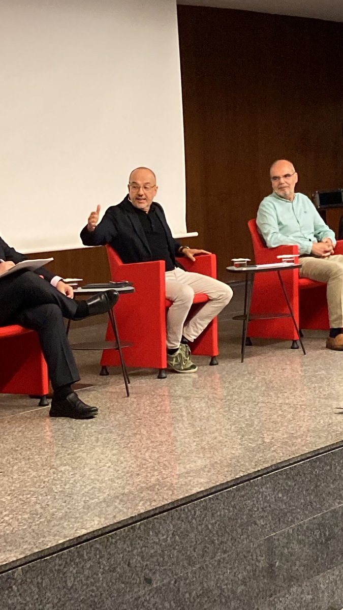 _dincat's tweet photo. @XavierGodas @fresno_es @Monica_Reig @carlescampuzano #CongrésDincat @carlescampuzano :"Tenim plantejats diferents reptes, un d'ells és la tramitació parlamentària de la llei del Tercer Sector que esperem no es vegi afectada per la situació política actual". https://t.co/Hbc781U2GW