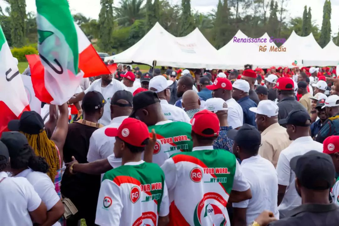 OsitaNgwu2023's tweet photo. #RG4Senate
~Engr Osita Ngwu Support Group
#EngrOsitaNgwu #EnuguWest #Enuguelections #EnuguState #pdp #senatehouse #senate #government #iconmedia https://t.co/264IUVVdDm