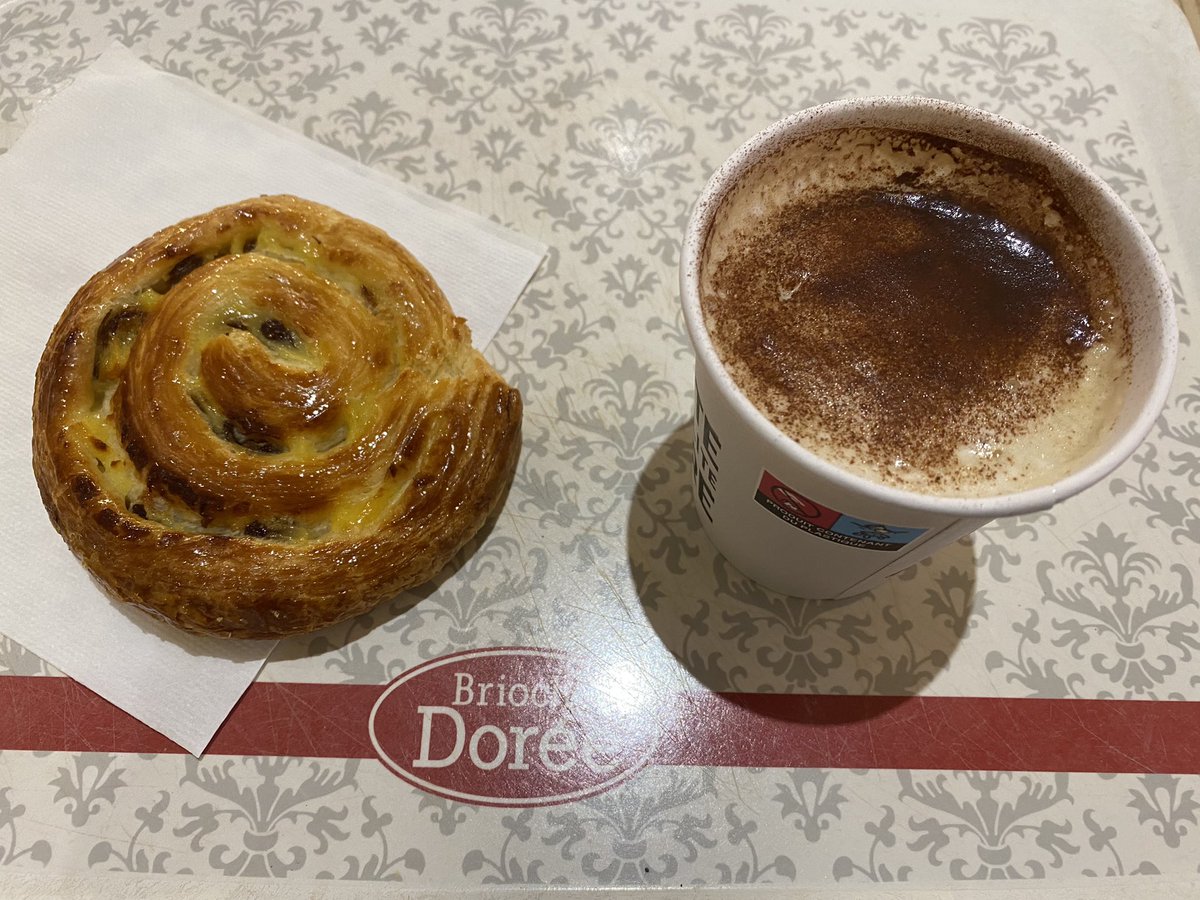 PowellLeo's tweet photo. Promised myself I wouldn’t but after a 3am alarm call I changed my mind. Hello Paris @TheIrishField #QPAT22 https://t.co/vhQ6tWNoxw