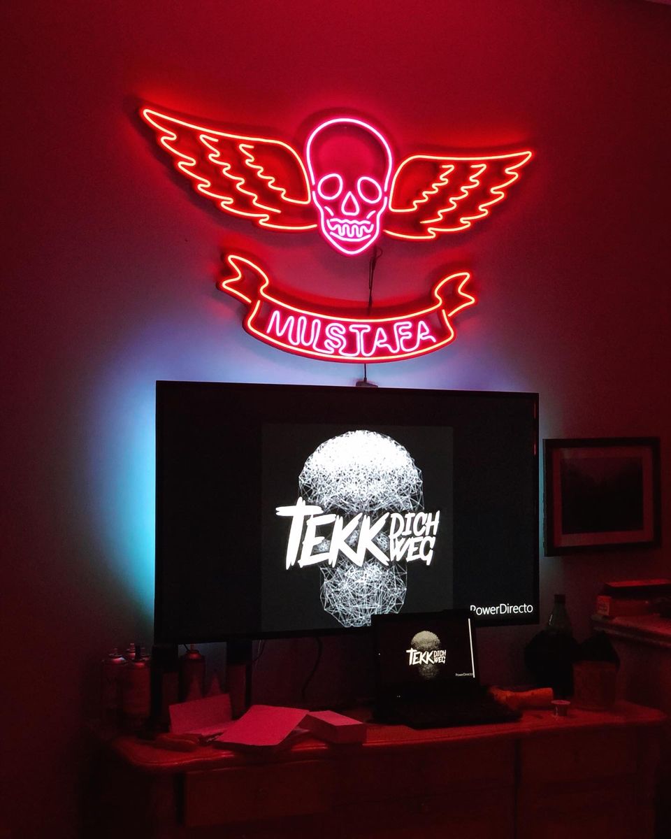 NeonOutshine's tweet photo. Turn your logos into neon signs and make your business stand out!
DM to order and get free mock-ups of your design.
#NEON #custom #custommade #design #technology #interiordesign #decor #decoration #walldecor #bars 
#art #artsandcrafts https://t.co/4v2AebG8oT