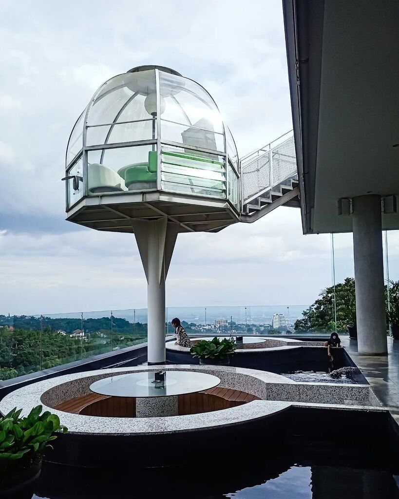 foodcious's tweet photo. Coffee with a view ☕
.
#bandung #bandungcoffeeshop https://t.co/yexQd8044m https://t.co/KpkSV59Ht6