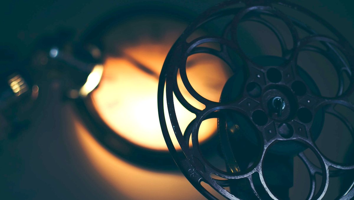 EachMomentMedia's tweet photo. Is there a better way to enjoy a classic movie than on an original telecine projector 8mm film?

#cinefilm #super8 #8mmfilm #filmlovers #filmnerds https://t.co/Cy4wFFOoS1
