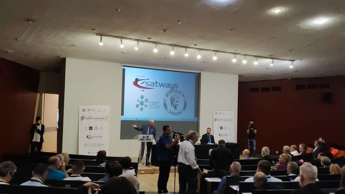 DDefkalion's tweet image. 2η μέρα στο 9ο Διεθνές Συνέδριο Πολιτικής Προστασίας &amp;amp; Νέων Τεχνολογιών #SafeThessaloniki2022! To cluster μας, @DDefkalion, 
υποστηρίζει το Συνέδριο ως χορηγός, θέλοντας να αναδείξει τη σημασία της ανάπτυξης καινοτόμων λύσεων! Βρείτε μας στο περίπτερο μας! bit.ly/3UK8z2F