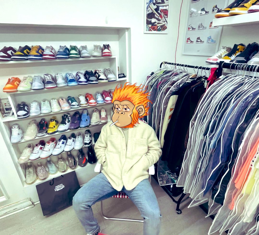 ZamboWorld's tweet photo. After @pfo_sac Twit the gang is patiently waiting for the boom on #PayLeaf 
@Equilibrium_nft and the HypeStreet London waiting calmly 🤌🏾💨

Family building @StonedApeCrew @nukedapecom about to go parabolic 🤌🏾💨 $PUFF $PUFF https://t.co/OfHUUP6vUU