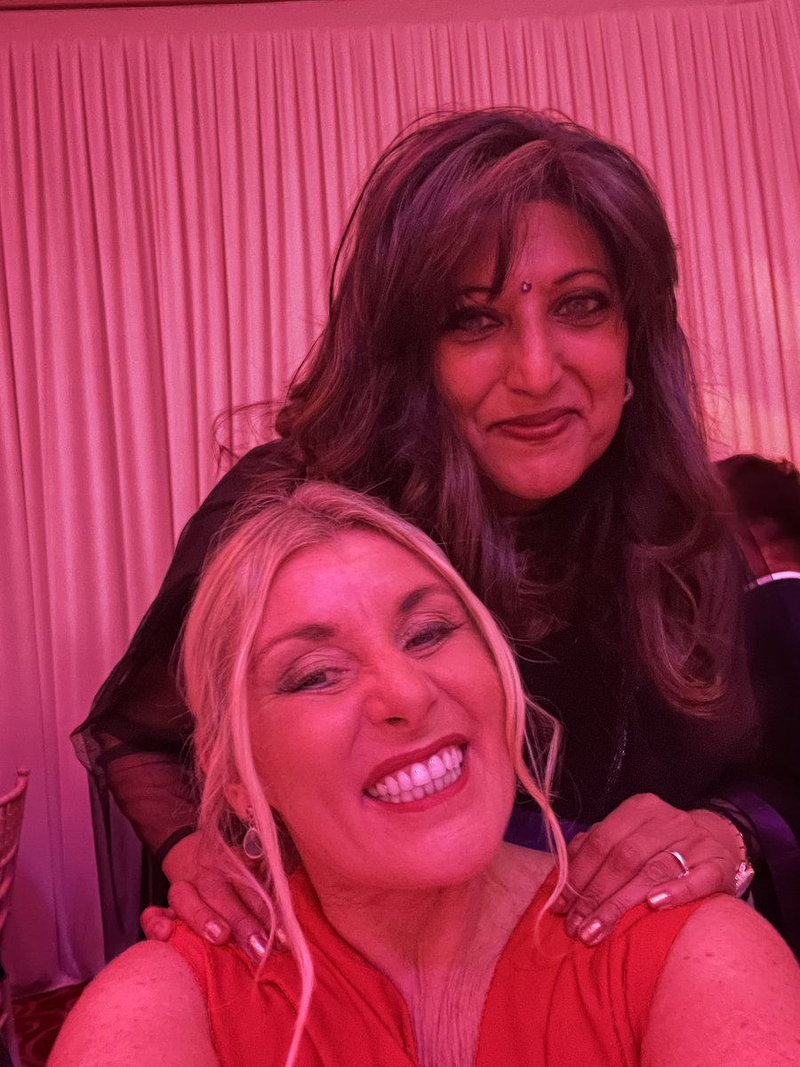 SimoneRoche's tweet photo. Massive congratulations @Sharonjandu12 @SPB_Global for an amazing @northern_asian #NorthernAsianPowerList awards in Bradford plus
Catching up with @heatherwaters15 @NickyChanThomDL @DrJoannaBerry1 @nazirafzal #wearepower 
@Topic_UK @MayorOfWY #wearepower https://t.co/oLjVLrFils