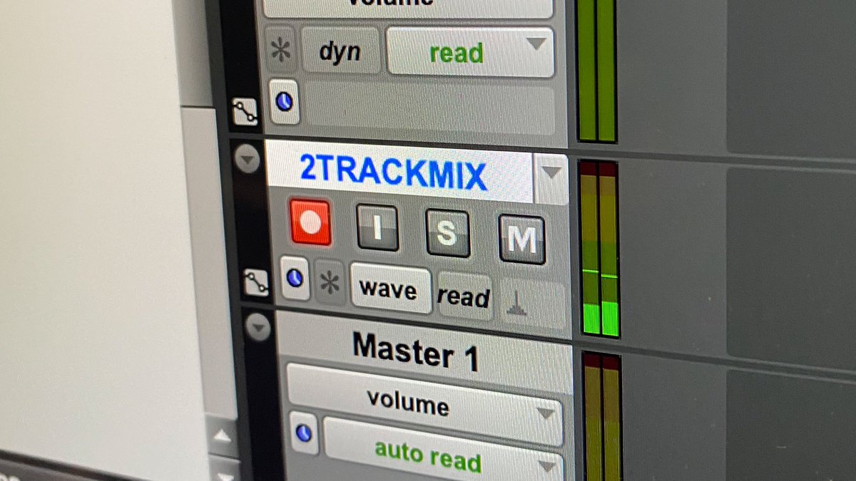 studiokptal's tweet photo. Finished #mixing of #newmusic 
作業中だった曲の　#ミックス 完了。
今回はクライアントが持ってきた曲の　#編曲 #ヴォーカルレコーディング #ミックス #マスターリング まで自分でこなす。
そして#spitfireaudio の音源を使って#ストリングス の編成に挑戦もし、色々勉強になった。 https://t.co/ZsBp1MSR9C