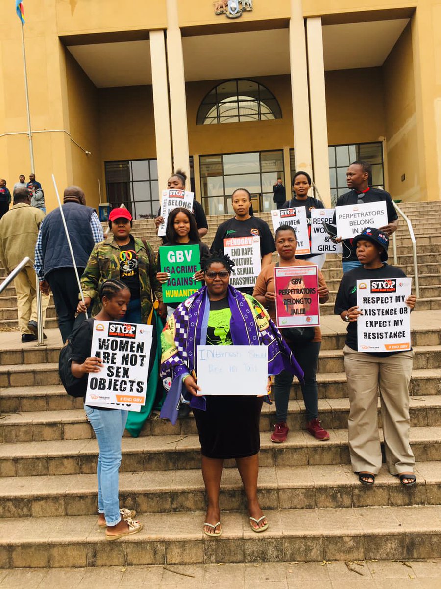 SWAGAA951's tweet photo. We are at the High Court to oppose the bail application and to witness the full might of the law as justice gets served, with @RuralWomen3 @MenEngageSW
#Notobail #perpetratorsbelonginjail #justiceforgbvsurvivors #endrape #endVAC #endGBV https://t.co/BD5IxlVEe6