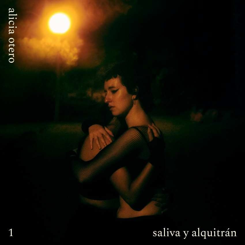 MHDiscografica's tweet photo. Y @aliciaog_ acaba de presentar una de esas canciones con cuerpo y mucha alma. Saliva y Alquitrán es toda vuestra, ahora tocar darle el cariño y amor que se merece.

https://t.co/HHJc6PQaxh https://t.co/SKS30Hlu9Y