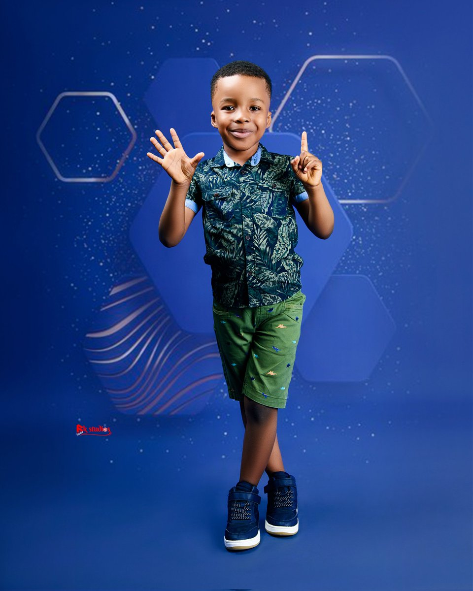 bkstudios237's tweet photo. It's my bestie's birthday ๐
Happy birthday Jayden. Please say a prayer for him
#HappyBirthday #photo #africankid #Cameroun #photograghy #bkstudios237 https://t.co/9fb3Qe2uxK