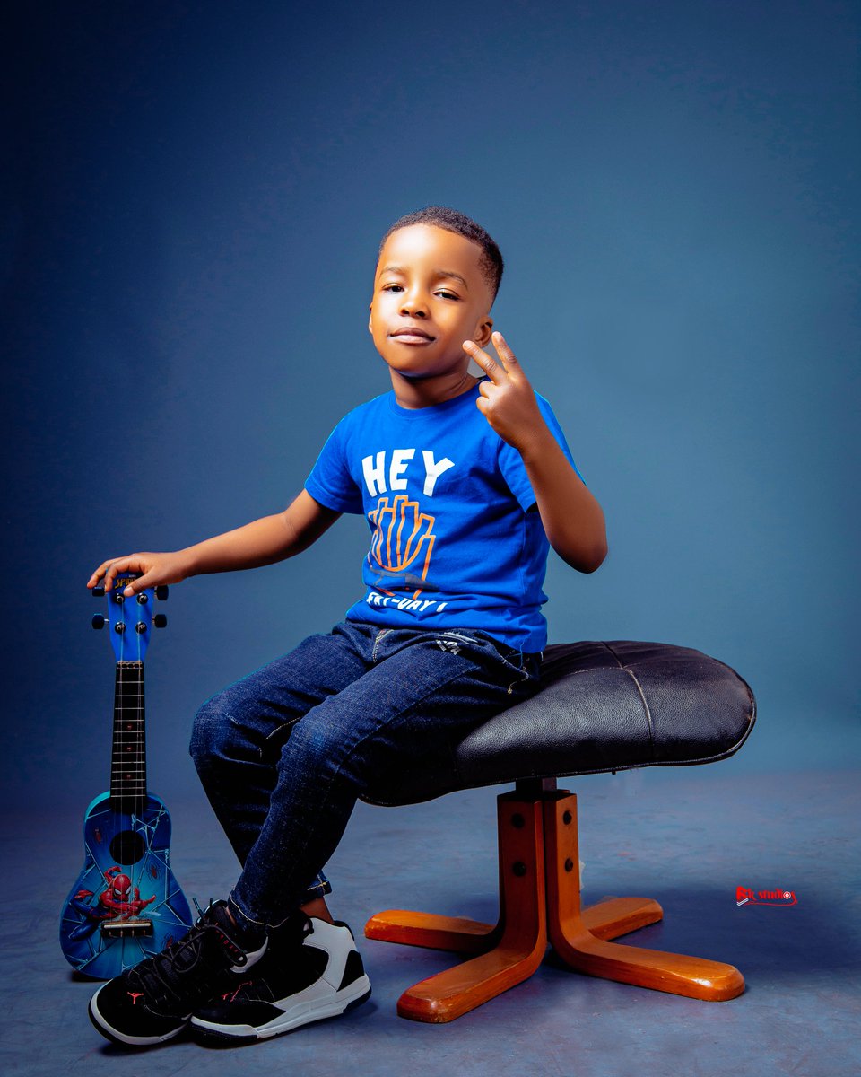 bkstudios237's tweet photo. It's my bestie's birthday ๐
Happy birthday Jayden. Please say a prayer for him
#HappyBirthday #photo #africankid #Cameroun #photograghy #bkstudios237 https://t.co/9fb3Qe2uxK