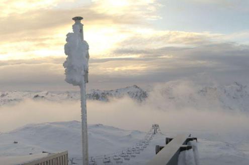 weathertoski's tweet photo. Up to 70cm of fresh snow at altitude in the north-western Alps! https://t.co/PGoKdcOPwl https://t.co/tQByiYI5I7