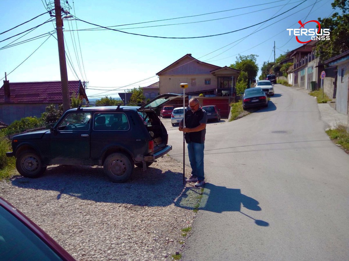 TersusGNSS's tweet photo. Roadshow pictures from our Europe customers.
Oscar Basic and Ultimate worked greatly in places with high magnetic interference.
We are pleased to help you find a perfect GNSS solution.
https://t.co/V4ZtuuNXbv
#TersusGNSS #Oscar #Ultimate #Basic #GreatSolution https://t.co/ZHfQJpOODr