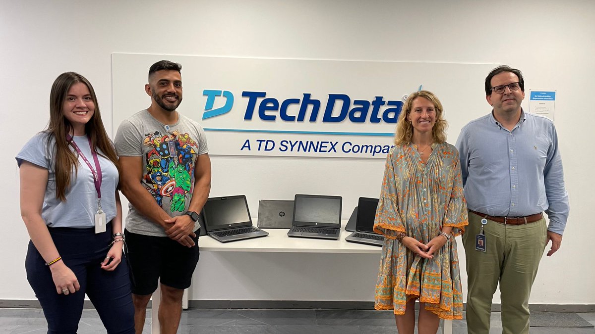 SocialTech, el programa de voluntariado social de @techdata_es, ayuda a combatir la #brechadigital con la donación de 40 ordenadores portátiles a la Fundación Impulsa y a la <a href="/FIMLM/">Fundación Internacional María Luisa de Moreno</a>:
bit.ly/3E5AALX