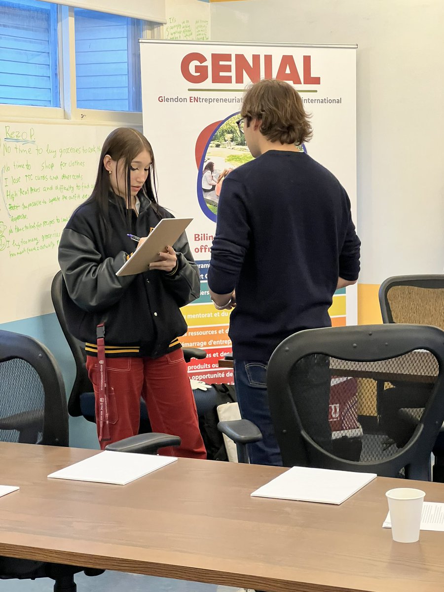 GlendonGENIAL's tweet photo. Enfin de retour dans notre espace! Que c’est beau de voir l’enthousiasme avec lequel les étudiants entrepreneurs de Glendon reprennent leur travail sur leur projet entrepreneurial dans l’incubateur! #Genial #Glendon #Yorku #Entrepreneurship #Toronto https://t.co/Wc68cDmOxc