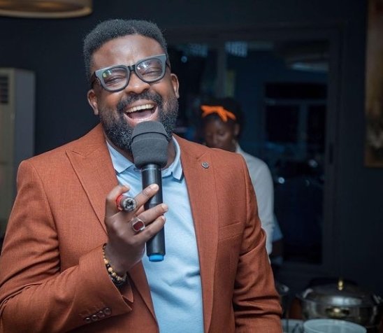 cinemankeshi's tweet photo. The Great Filmmaker 📽️
The Master Crafter
The best of his generation
My Boss @kunleafolayan
Happy birthday Sir 🎉🎉🎂
Igba odun, odun kan nio.
#anikulapothemovie #kunleafo #kapfilmvillageandresort #kapfilmandtelevisionacademy #kaphub #kapacademy #filmakers #filmdirectors https://t.co/Gq4a2hIhCe