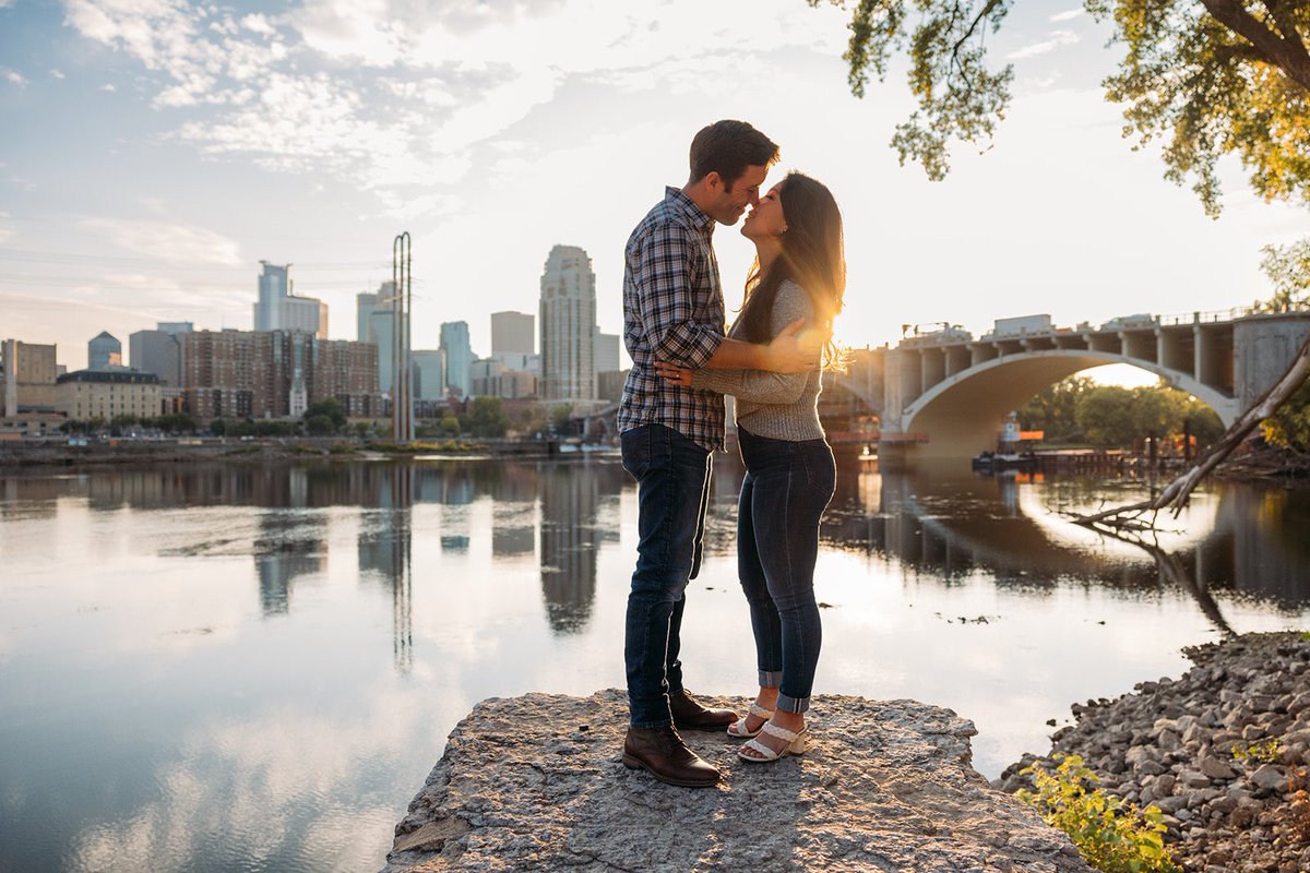 SharonYooKING5's tweet photo. Photo magic doesn’t just happen by chance…appreciating the superbly talented @cjdanek who captured hours and hours of staring into @PatrickMWMartin’s eyes 😍

PS You’ve never seen the stone arch bridge like this 🔥🔥 https://t.co/RI154ChOD0