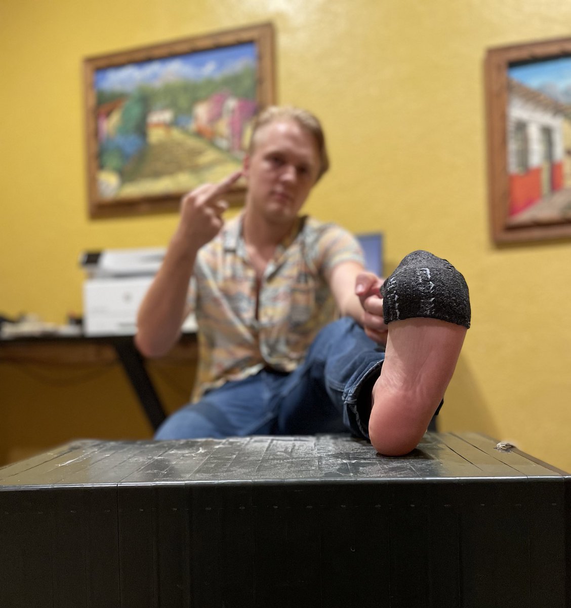 FootkingThe's tweet photo. Which one of you disgusting pigs wants the privilege of rubbing my feet https://t.co/1zrOeHiO90