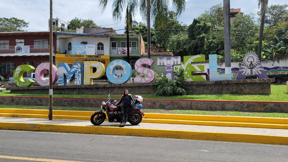 merlinadelrock's tweet photo. Compostela, desbloqueado … #Indianbikegirl #amorodar #PueblosMagicos https://t.co/xYFJyTTLU8