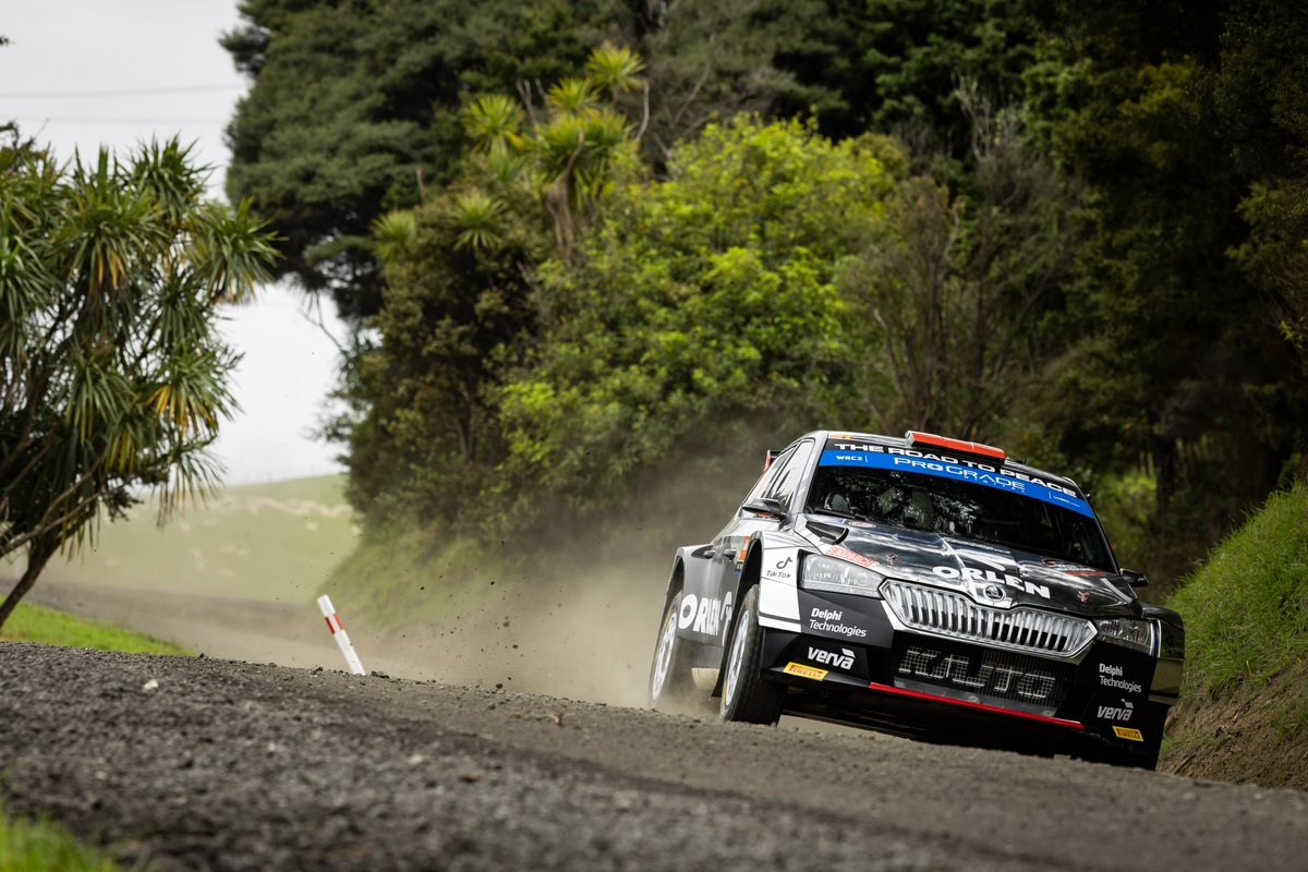 KibiceKubicy's tweet photo. Świetna jazda załogi 🇵🇱K. Kajetanowicz / M. Szczepaniak na Aotearoa. Kajto i Maciek po 2 dniu Rally New Zeland zajmują już P11 w generalce i P2 w WRC2👏
@OfficialWRC #WRC 🇳🇿@RallyNewZealand @PKN_ORLEN #Verva @TeamORLEN @emocjedopelna @MotorsportSkoda #DelphiTechnologies #Pirelli https://t.co/HQGeMdQxss