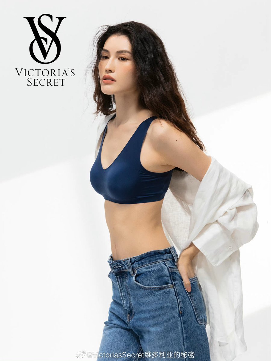 SuiHe_TH's tweet photo. Sui He จาก Victoria’s Secret ประเทศจีน https://t.co/V9rN2ddZFN