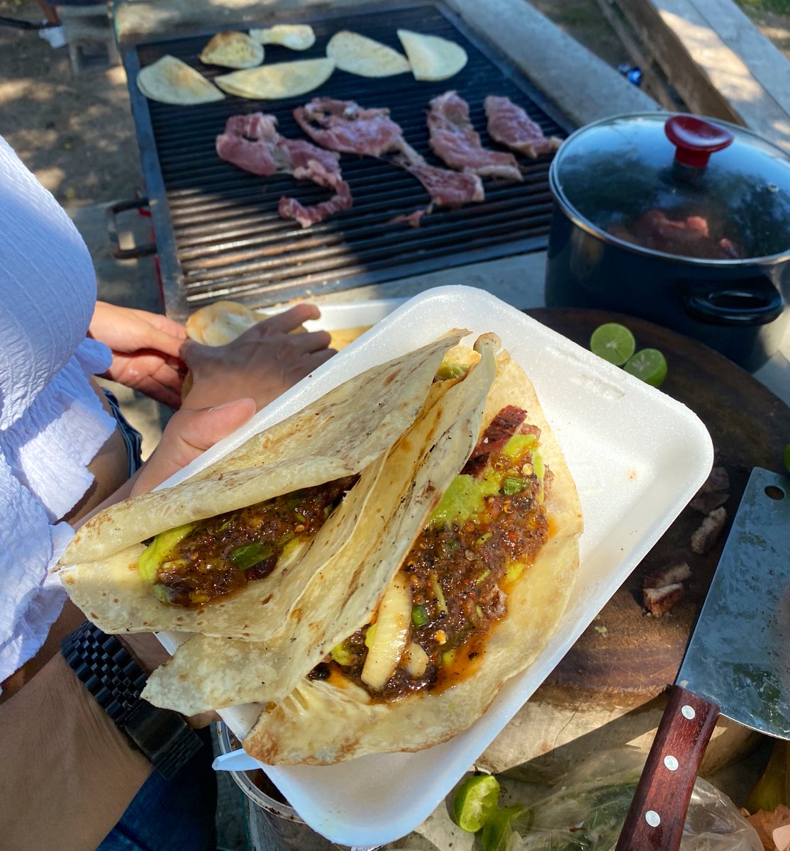 ROXSystem's tweet photo. Esto es Culiacán. 🔥💯🙏🏼🍅🇲🇽🦐🐂🌮 #CulichiPower https://t.co/kufXSPbuMC