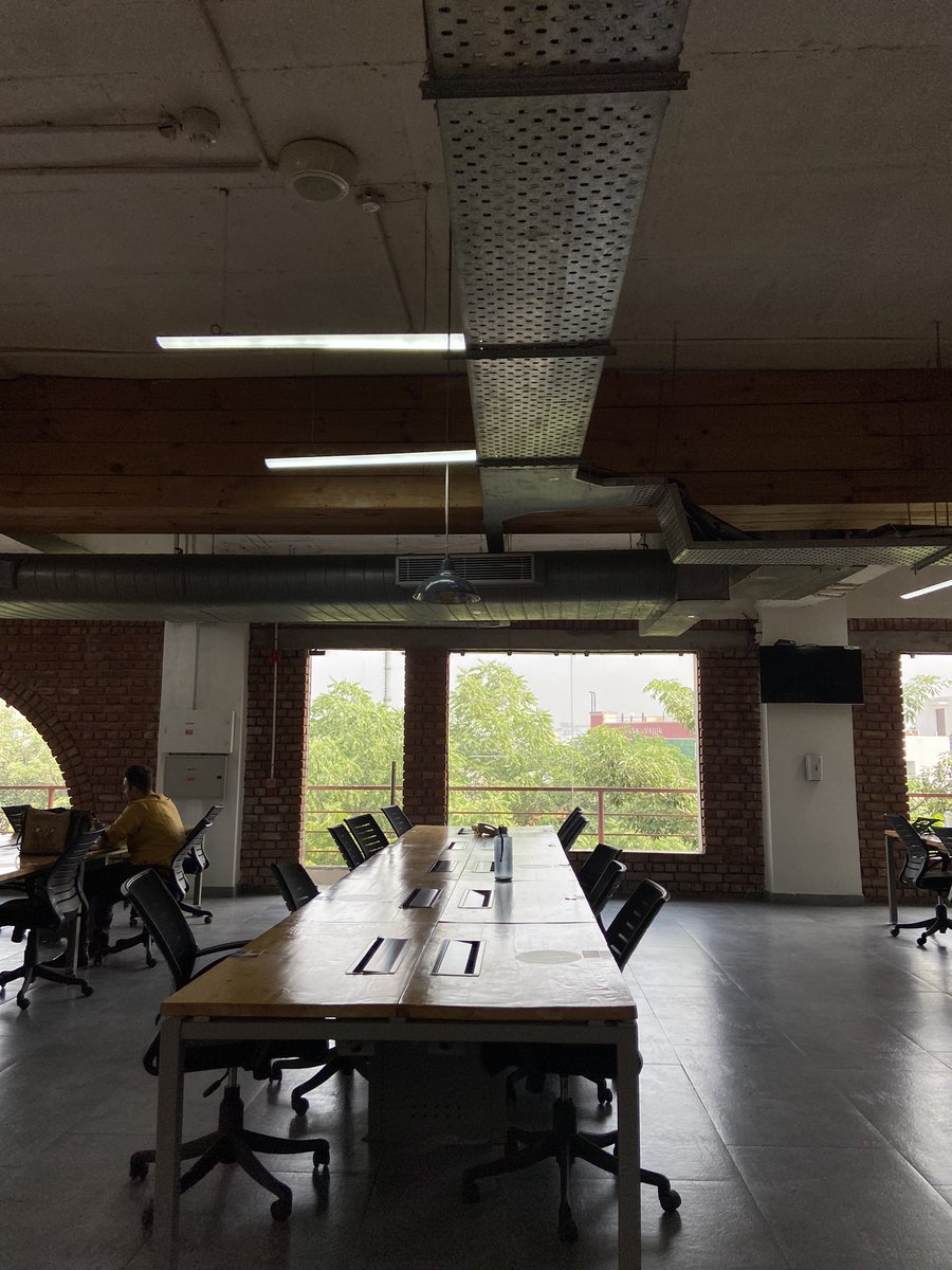 odd_angle's tweet image. Getting up early and reaching office on time is criminally underrated in defining the tone of your day!
#AggressiveFirstHalf