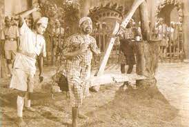 kalpathyram's tweet photo. https://t.co/jNU7EKx6uQ VOCChargedWithSedition&ASentence) 2LifeSentence(Total40Years)was imposed.ConfinedInTheCentralPrison,@CbeCity From #9_7_1908To1_12-1910.MovingTo #Coimbatore,#VOC_Pillai WorkedAsAPoorSalaryBankManage→LossMakingProvisionStore #Chennai https://t.co/NhsTYVONdF https://t.co/esGvImMgPg