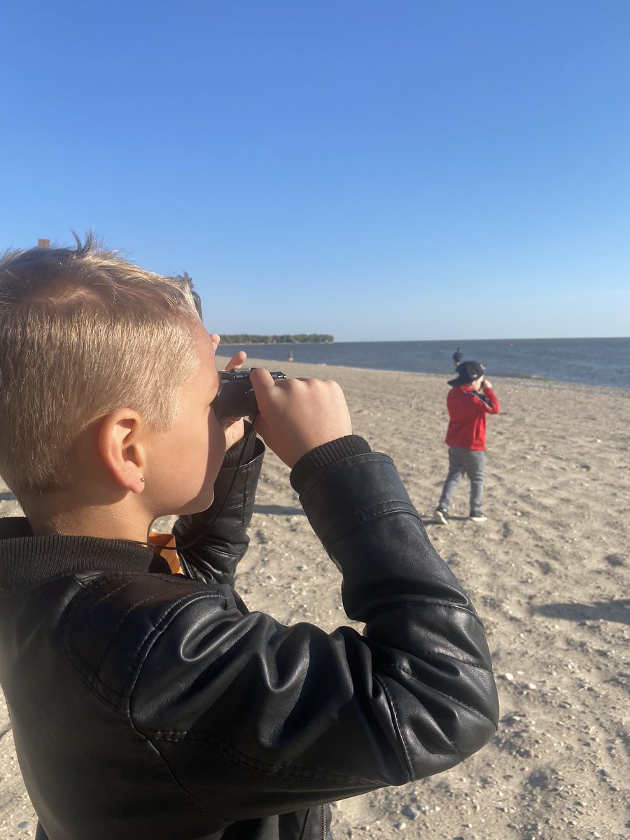 SSESRoom115's tweet photo. Taking in all of nature’s beauty!✨ https://t.co/MmnLSJ2LWp
