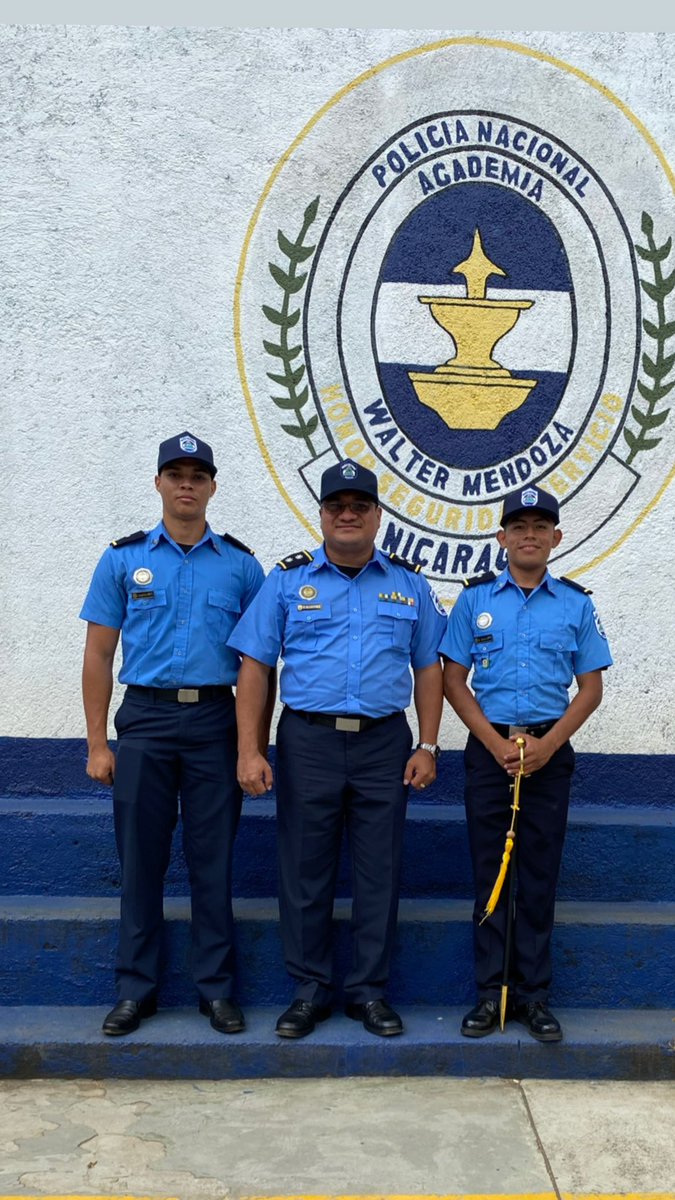 Mis relevos #PoliciaNacional 
#Nicaragua <a href="/Rigosandino1/">#PoliciaVoluntaria</a>