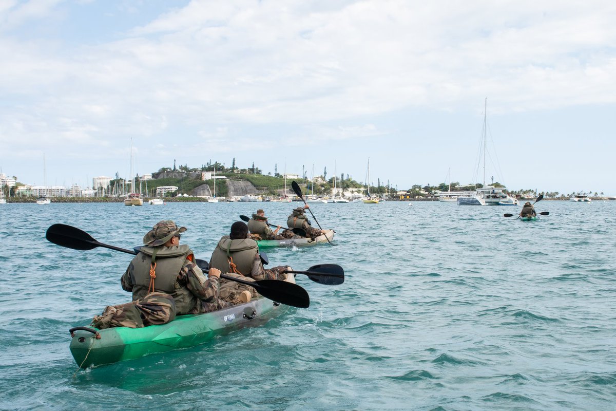 RIMaP_NC's tweet photo. Première semaine au Centre d'instruction Nautique Commando de Nouméa pour la compagnie motorisée du #RIMaP-NC. C4, infiltration de jour comme de nuit, Combat, franchissement sur le lagon, les diables rouges du @152eRI concentrés sur leurs objectifs... À très vite pour la suite! https://t.co/Fan51k6FgH