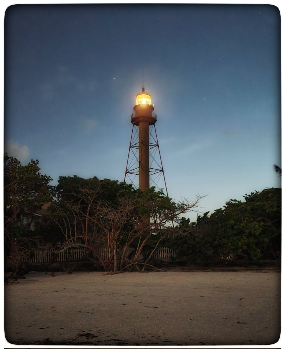 huby65's tweet photo. @KurosakiTaichou Never forget the lovely beach of Sanibel... https://t.co/J2HHXLp1Sq