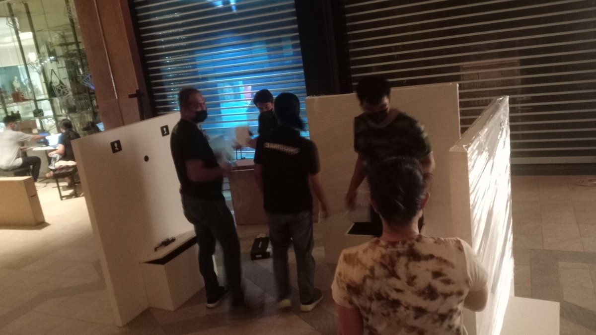 AriasJopet's tweet photo. Observation of Ingress 
@galeria_paloma  
Excited to see the show later today. 
Congrats everyone @cryptoartasia  @cryptoartph  #artmaxi #artph https://t.co/N6u5fhN0q4