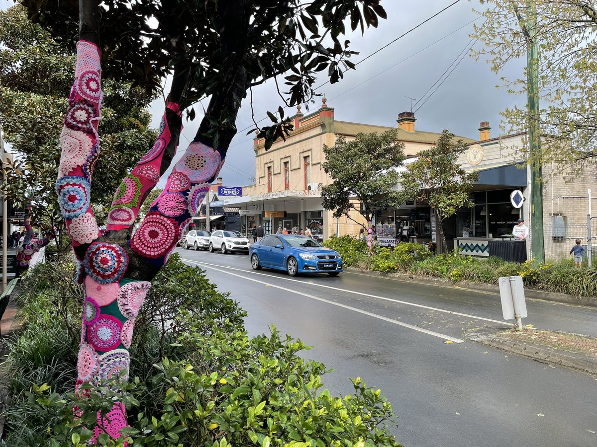 Clarissa_Thorpe's tweet photo. So much to see - and treats to eat at #Berry NSW #visitshoalhaven https://t.co/XeiwQuRU8d