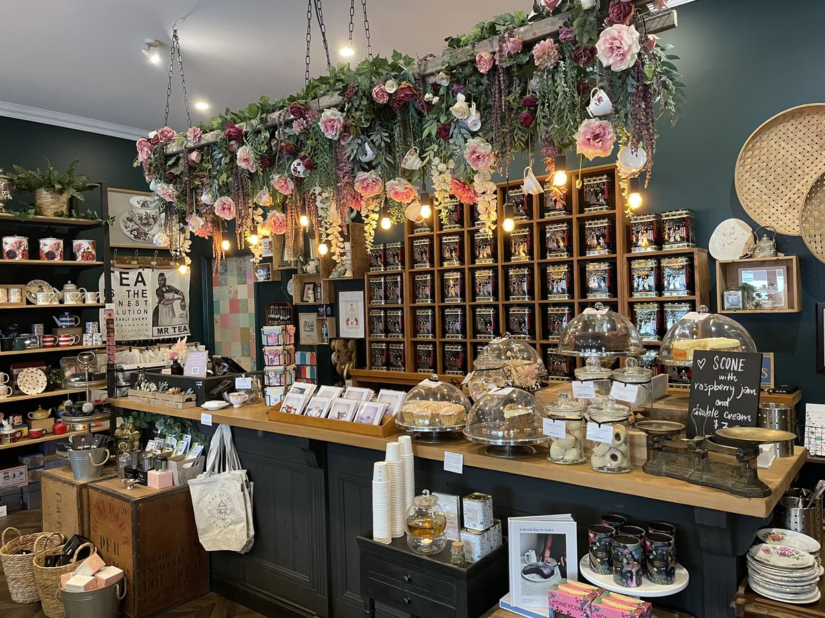Clarissa_Thorpe's tweet photo. So much to see - and treats to eat at #Berry NSW #visitshoalhaven https://t.co/XeiwQuRU8d
