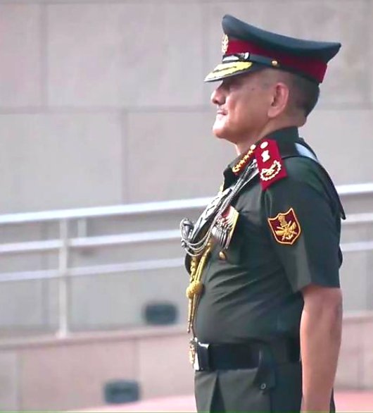 JassiSodhi24's tweet photo. Heartiest congratulations to Gen Anil Chauhan, PVSM, UYSM, AVSM, SM, VSM the new Chief of Defence Staff of India. Best wishes and God speed. Jai Hind🇮🇳 #IndianArmy #IAF #IndianNavy #CDS #CDSofIndia @PMOIndia @DefenceMinIndia @adgpi @HQ_IDS_India https://t.co/yl6Au2QQ3R