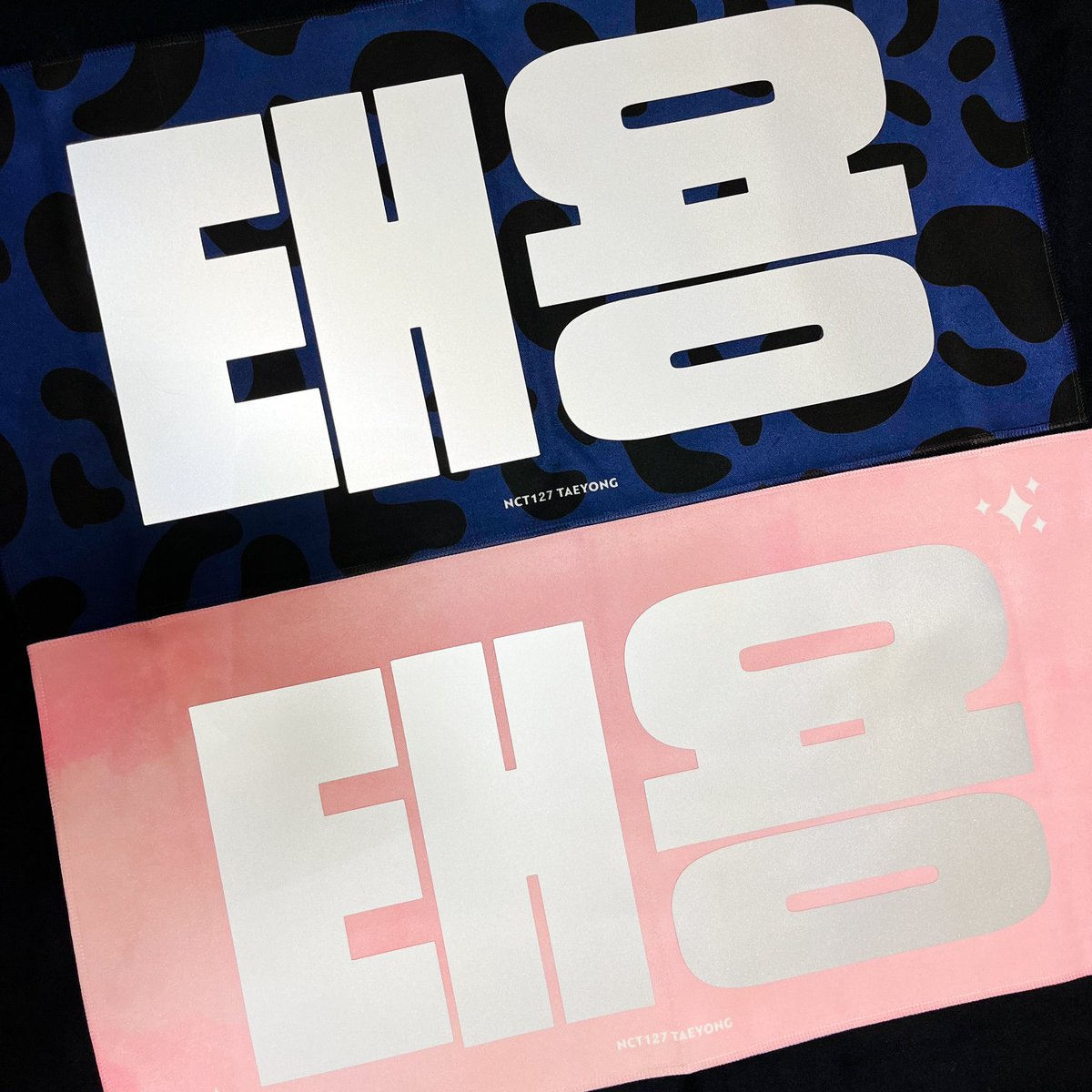 {🇲🇾GO/HELP RT} 2022 𝐓𝐀𝐄𝐘𝐎𝐍𝐆 𝐒𝐋𝐎𝐆𝐀𝐍 ver.2 @minniecherry_TY 

Version : LIT/FLOWER TY 
60x30cm silver reflection, zipper bag
RM80 

✈️Need 2nd payment 
🔚7 OCT 22 (8PM)
📩DM TO ORDER 

#NCT127_NEOCITY_THE_LINK #TAEYONG #xunqisbbhGONCT #pasarNCTmy