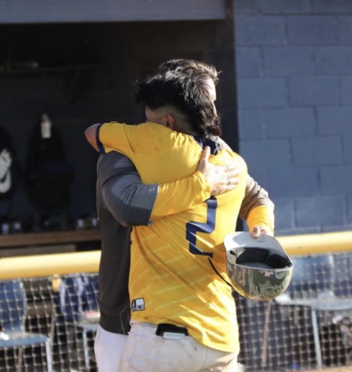 SauceGodSam's tweet photo. I owe the best 3 years of my life to @kimballk11 He pushed us past our limits and taught us to leave every  on the table. I’m damn proud to have been coached by this man. And to the the people making these decisions. You ought to be ashamed. @PhoenixCollege @mcccd @accac_sports https://t.co/Ao4nnbh16W