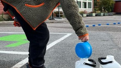 I veckan har vi uppmärksammat #krisberedskapsveckan med bland annat besök från #civilförsvarsförbundet som genomförde övningar och undervisade alla elever kring elavbrott. #epi #lidskol @Lidingo_stad #viktigtpåriktigt #bo_skola