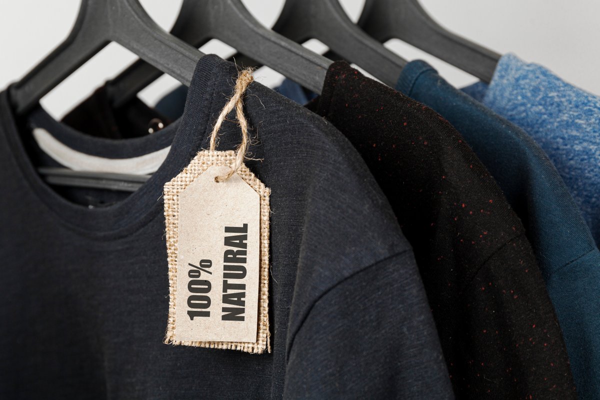 The2882Brand's tweet photo. Smaller brands are popping up everywhere online! Be sure to do your research as there are plenty of brands in other industries that lie about their 🌱 sustainability policies, and the fashion market is no different. https://t.co/XXMuMddWHy #sustainability @SustainYourStyle https://t.co/HYz1XPEw2O
