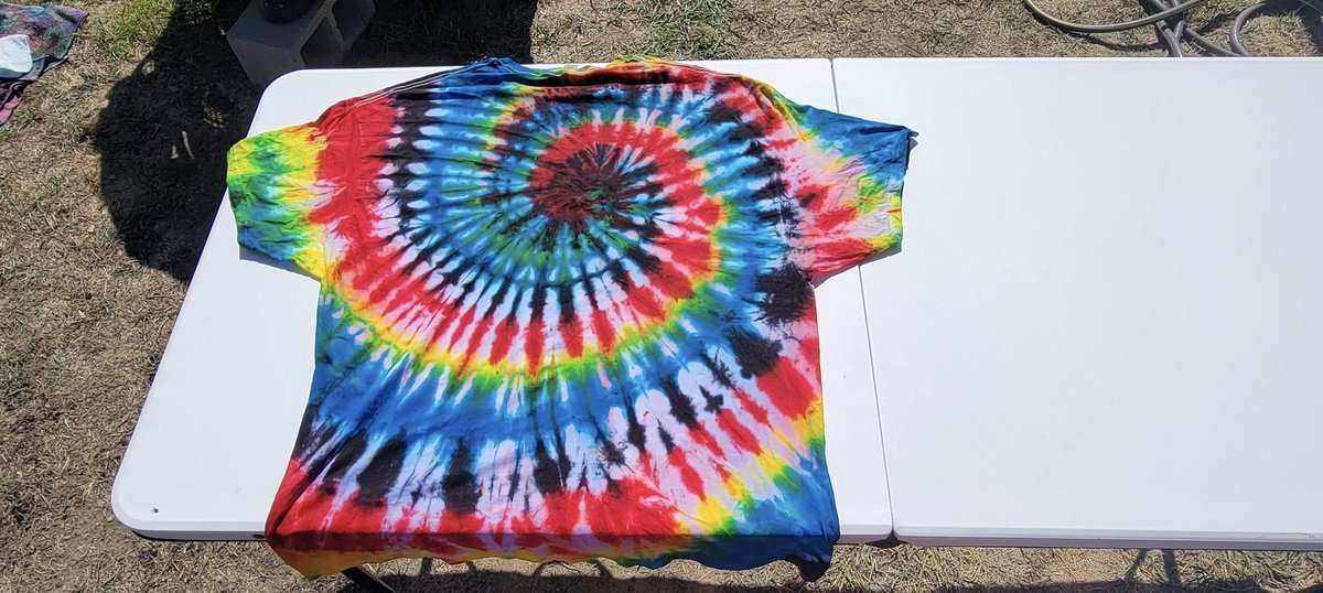 GhostColorado's tweet photo. G.H.O.S.T. has been hard at work making hundreds of spooky/fall themed tie dyes for the upcoming craft show in Loveland on Oct. 25th! 

Come support your fave local paranormal team 😃 

👉 Best Western Plus Loveland Inn 
5542 E US-34 
Loveland, CO 80537

Oct. 25th 3pm-8pm https://t.co/pj8TiMq74e