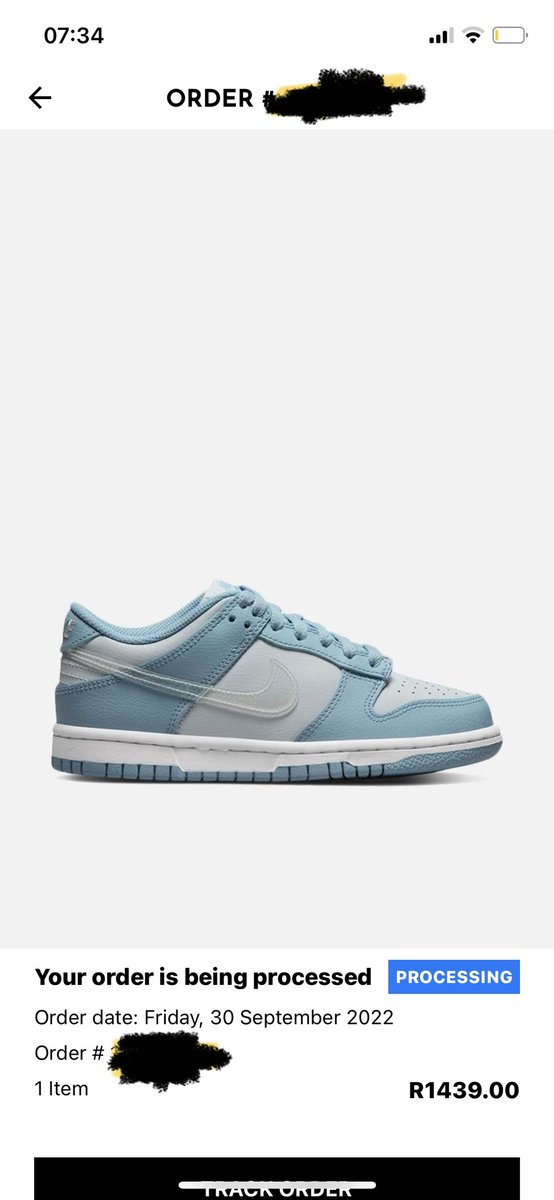washedfc's tweet photo. Managed to catch a restock this morning (by myself, even though @superbalist told me there was no other stock and I had to accept a refund). Please make sure it gets delivered to me @superbalist #WedgeGate https://t.co/XhvSdl2Tpf